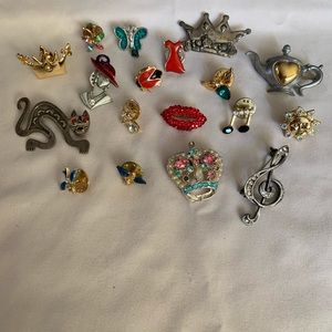Accessory pins